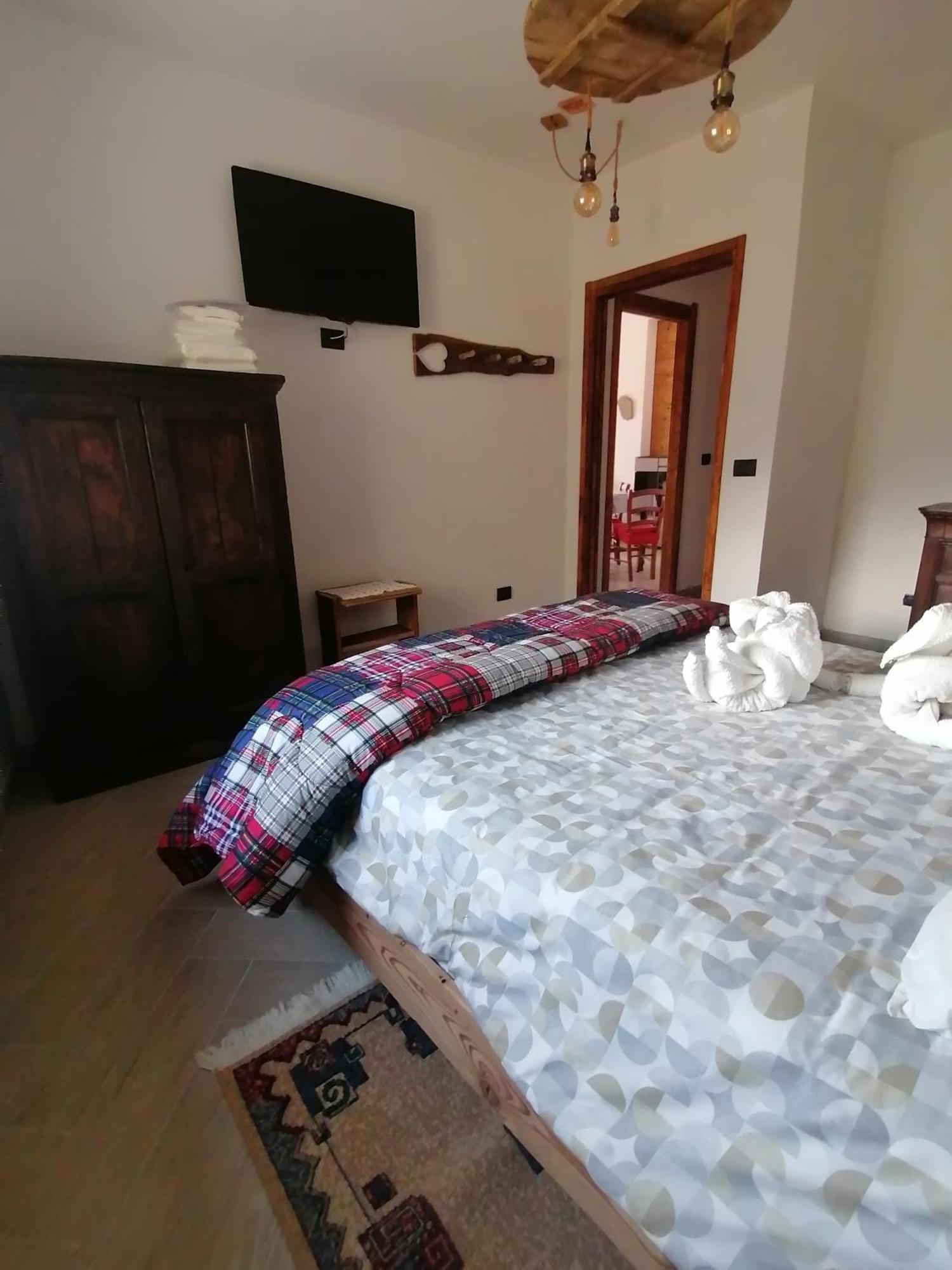Ca Ad Me Pare Alloggio Con Terrazza Panoramica Moncenisio Exteriör bild